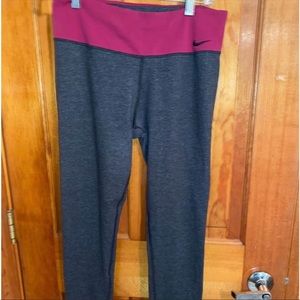 Cropped Nike Dri-Fit Leggings size M